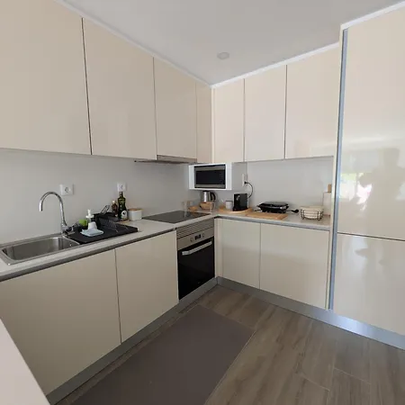 Porta Da - Paredes Da Vitoria Senhora da Vitoria