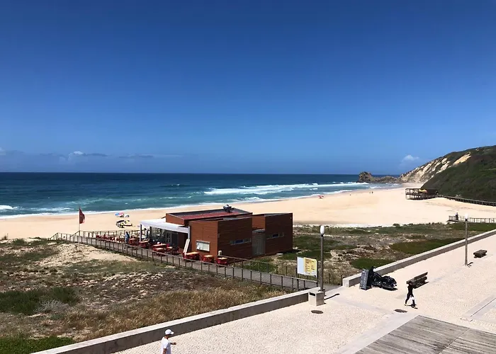 Porta Da - Paredes Da Vitória