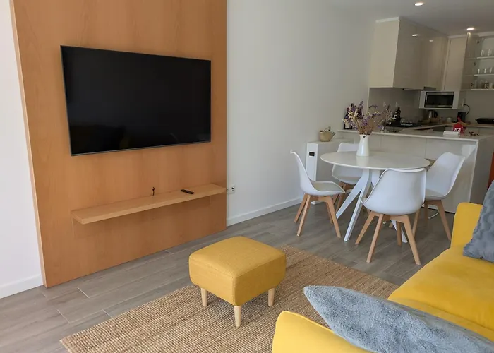 Porta Da - Paredes Da Vitória *